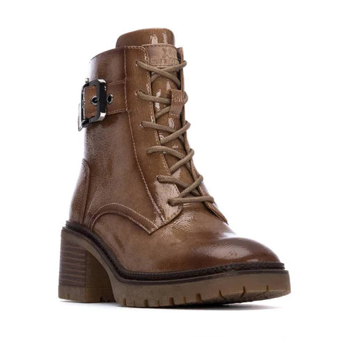 XTI Ladies Block Heeled Ankle Boots - 144275 - Beige Patent