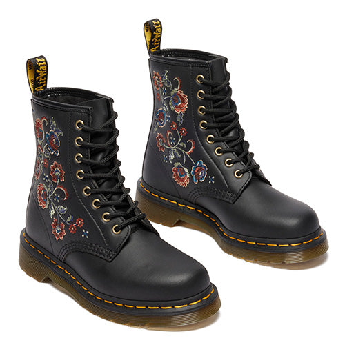 Dr. Martens Ladies 8 Eyelet Boots - 1460 Vonda- Black