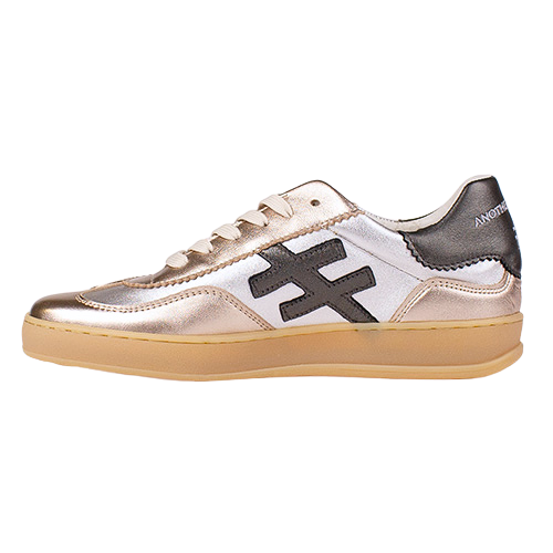 Another Trend A032 61 E5 Trainer in Silver/Bronze