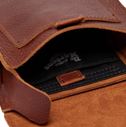 Dr Martens Ambassador Leather Reporter Bag - Cashew