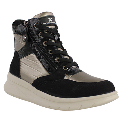 XTI Ladies Hi-Top Trainers - 143200 - Black