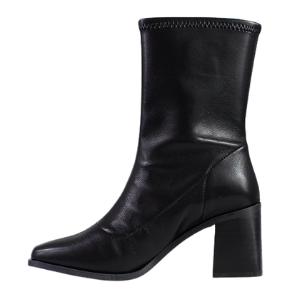 XTI Ladies Block Heeled Ankle Boots - 144714 - Black