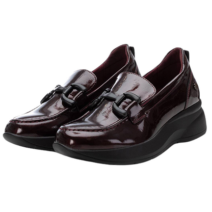 XTI Ladies Wedge Loafers - 143426 - Burgundy Patent