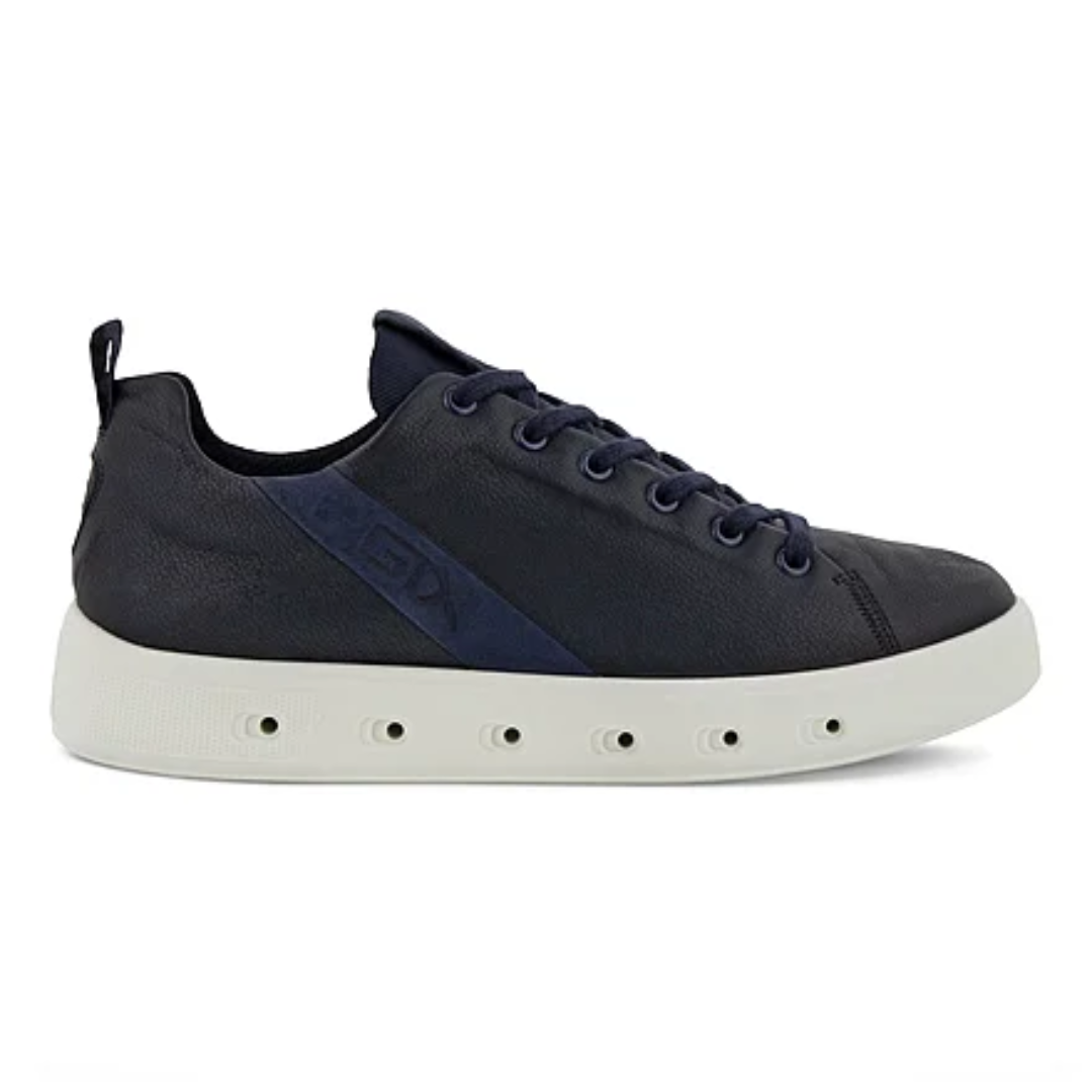 Ecco Street 720 GoreTex Trainers - 520804 - Navy
