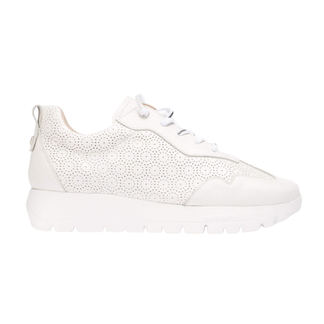 Chunky white sales 9s platform sneakers
